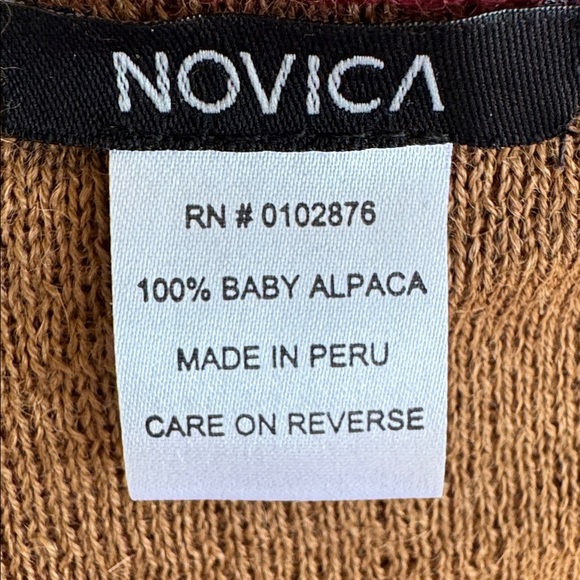 NOVICA Spicy Paprika Cape 100% baby alpaca made in Peru - Picture 4 of 10